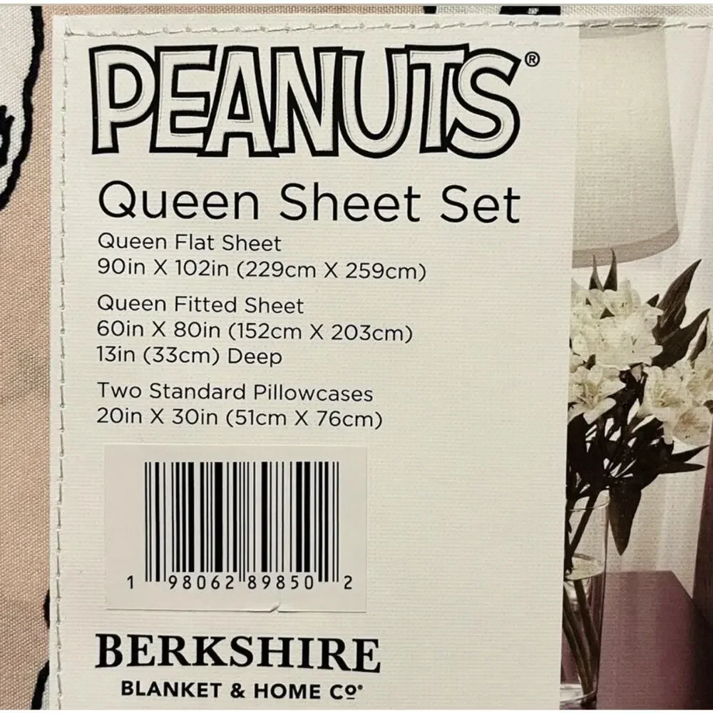 New! Peanuts Snoopy “Heart Eyes” Joe Cool Queen Sheet Set Berkshire & Home